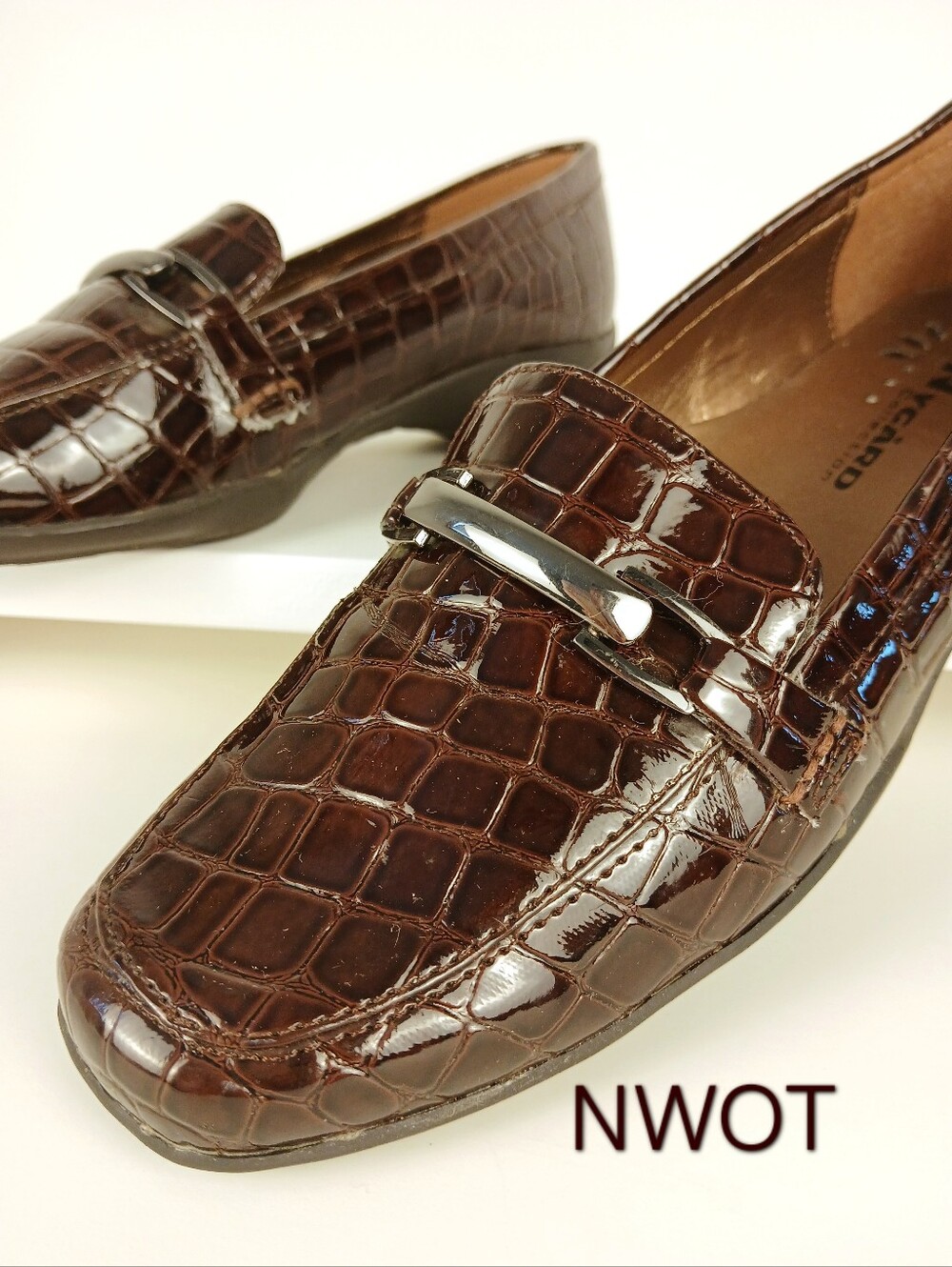 Nygard 7.5 M New Dark Brown Loafers Low Heel Soft Sole Slip ons Women's